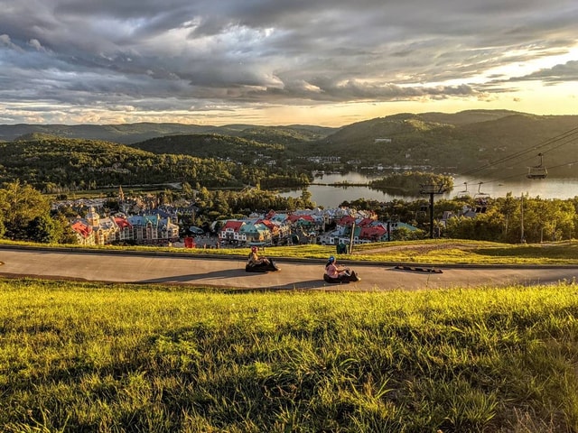 A sunset photo of the tracks at Skyline Luge Mont Tremblant.